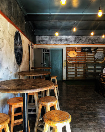 Comentarii opinii despre Recharge Coffee Co.