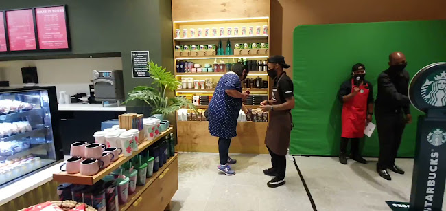 Starbucks Cavendish Square - Cape Town