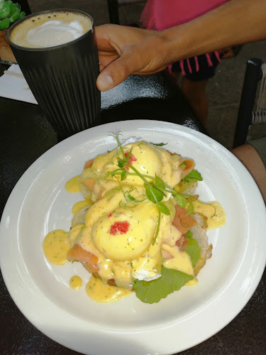 Neighbourhood Cafe & bar - Hospitality and gastronomy