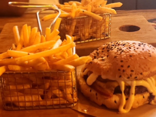 Comentarii opinii despre RocoMamas Grove Mall