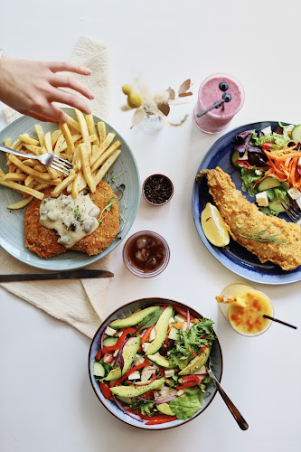 The Good Life Eatery