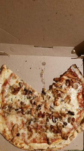 Opinii despre The Apple Bite Roadhouse & Pizzeria în Germiston - Hospitality and gastronomy