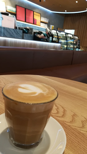 Opinii despre Starbucks Bedford Square în Germiston - Hospitality and gastronomy