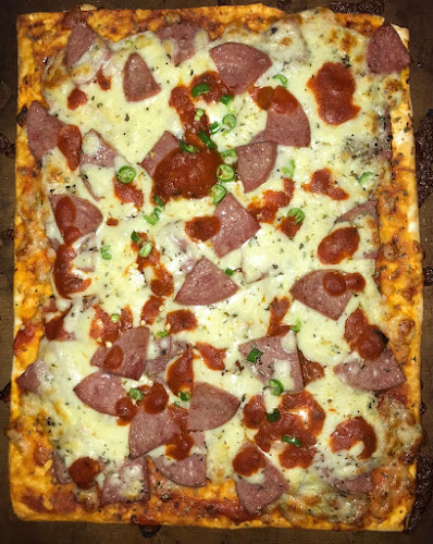 Pizza Square (halaal) - Mbombela