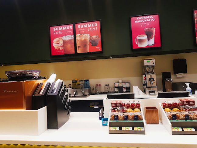 Starbucks Cavendish Square - Cape Town