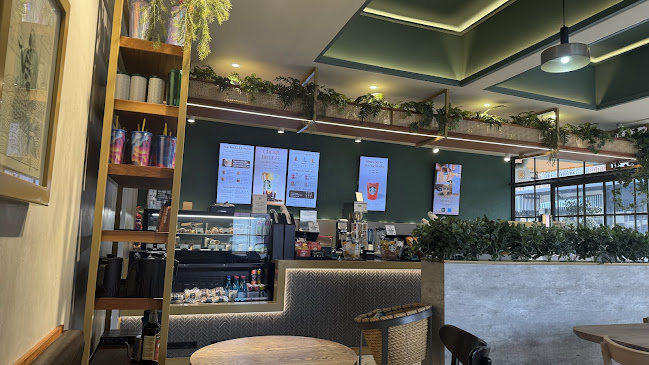 Starbucks Parkhurst - Hospitality and gastronomy