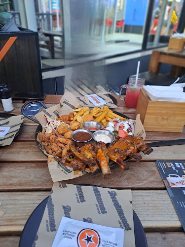 Shop 6, Dolphins Leap Centre, Beach Rd, Humewood, Gqeberha, 6001