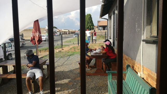 Opinii despre Le-Hae Food Slot în Thembisa - Hospitality and gastronomy