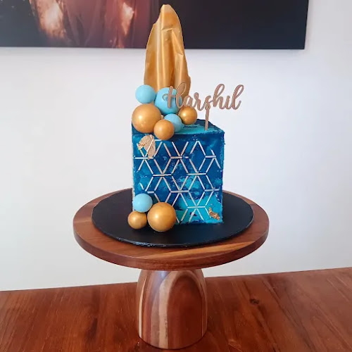 Cream Peonies Cake Studio - Hospitality and gastronomy