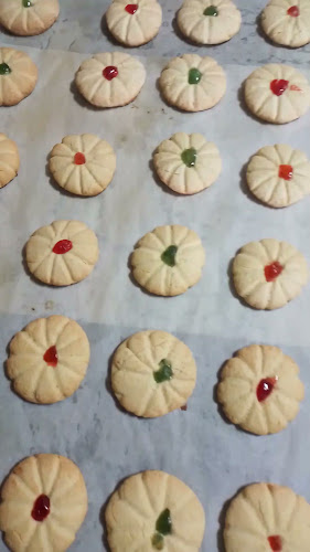 Comentarii opinii despre Thakoo Confectionery