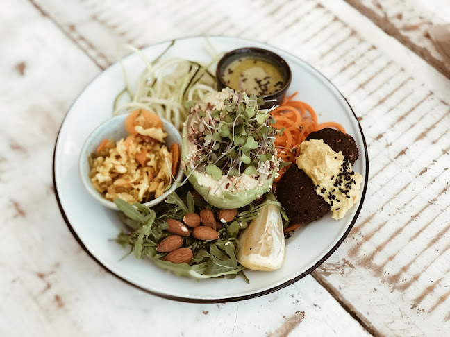 Opinii despre Nourish'd Café & Juicery. în Cape Town - Hospitality and gastronomy