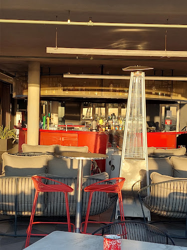 Comentarii opinii despre Red Rooftop Bar & Terrace