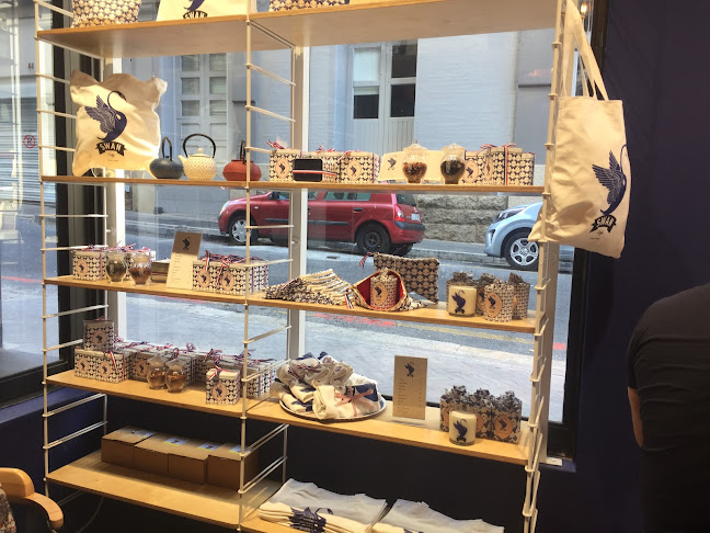 Corner Buitenkant and, Barrack St, District Six, Cape Town, 7925