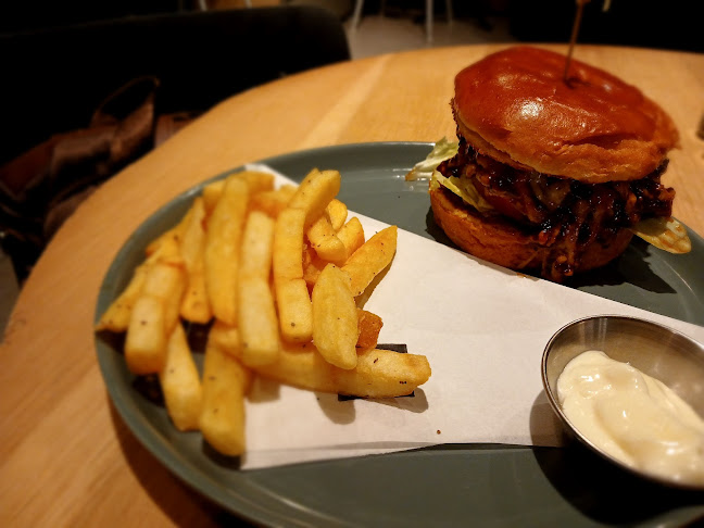 Opinii despre Woolworths Cafe în Sandton - Hospitality and gastronomy