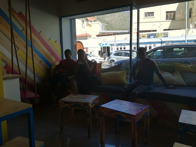 Comentarii opinii despre Crumbs & Cream