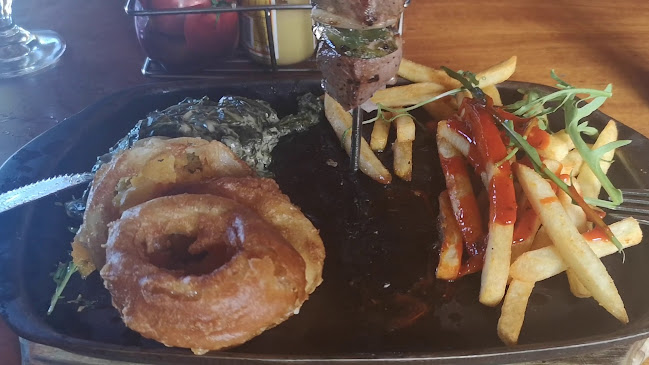Opinii despre Barney's Tavern în Gqeberha - Hospitality and gastronomy