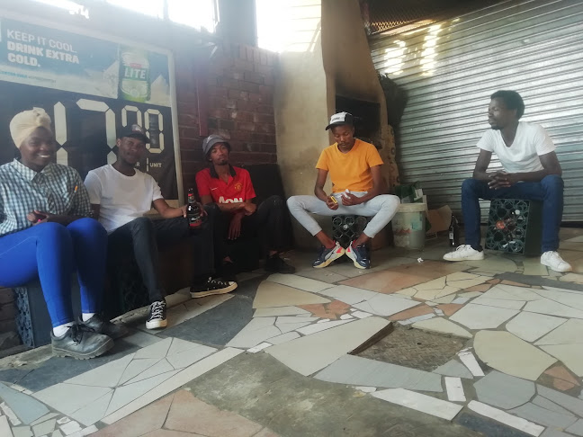 Opinii despre Mantombi's inn în Johannesburg - Hospitality and gastronomy