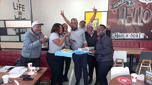 Opinii despre KFC Charles Street Bp, Pretoria în Pretoria - Hospitality and gastronomy