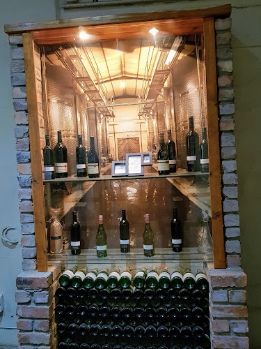 8 Jan Van Riebeeck Dr, Paarl, 7646