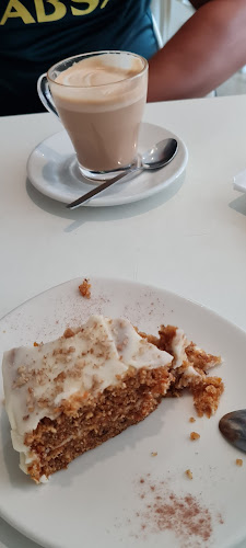 Comentarii opinii despre District Cafe