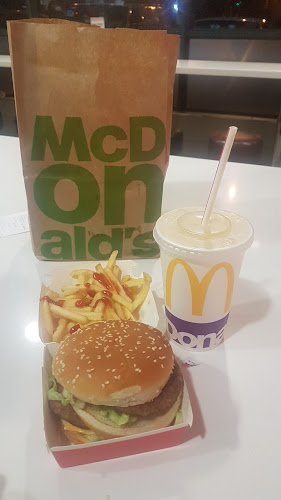 Comentarii opinii despre McDonald's Long Street