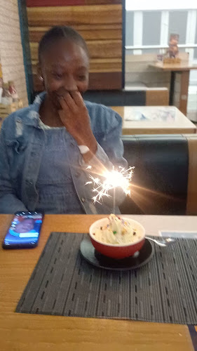 Opinii despre Panarottis Lakeside Mall în Benoni - Hospitality and gastronomy