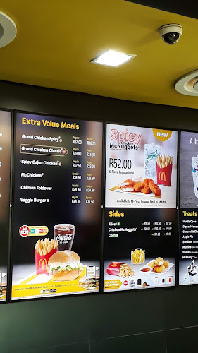 Opinii despre McDonald's Shall Cross Drive-Thru în Queensburgh - Hospitality and gastronomy