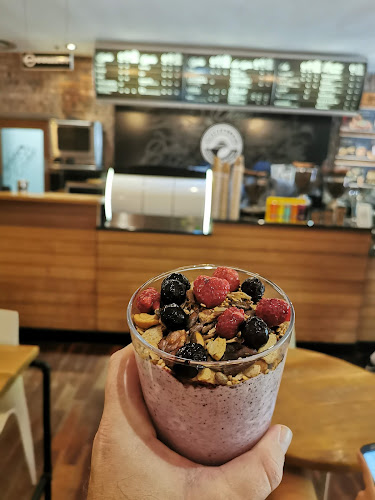 Opinii despre Motherland Coffee St Georges Mall în Cape Town - Hospitality and gastronomy