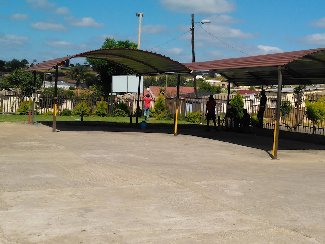 Comentarii opinii despre Busy Corner Lounge and Carwash