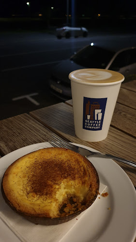 2 De Smidt St, Green Point, Cape Town, 8001