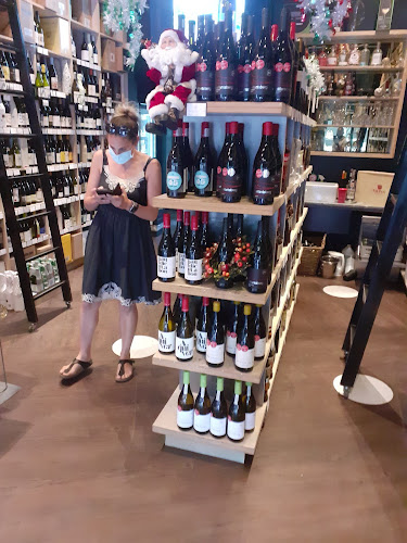 Comentarii opinii despre Dry Dock Boutique Liquor