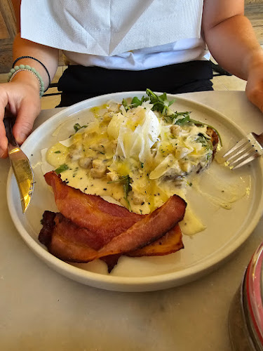 Ya-Ya Cafe - Hospitality and gastronomy