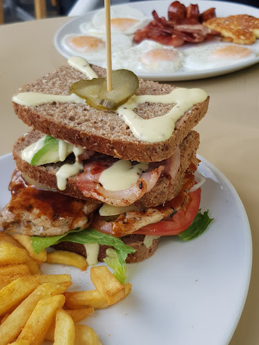 Comentarii opinii despre MV CAFE