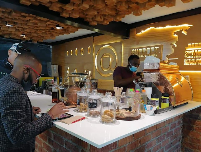 Margaret Mornings Café