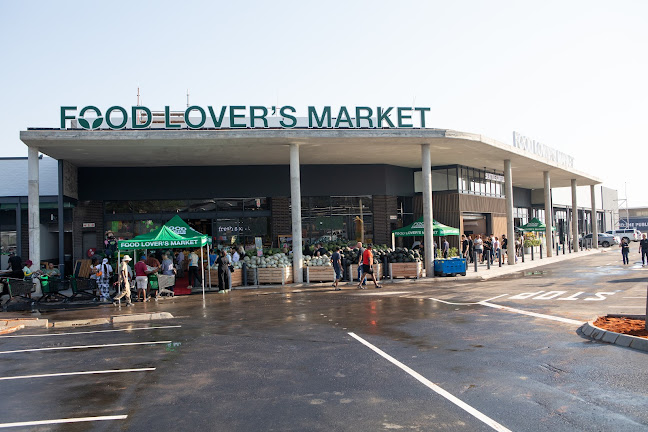 Food Lover's Market Cornerstone - Hospitality and gastronomy