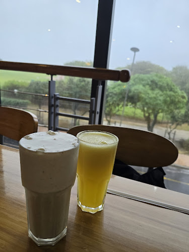 Comentarii opinii despre Newport Market & Deli