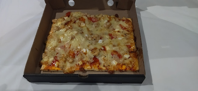 Pizza Square (halaal) - Hospitality and gastronomy