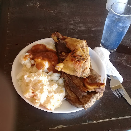 12 Smuts Ave, Uvongo, Margate, 4270