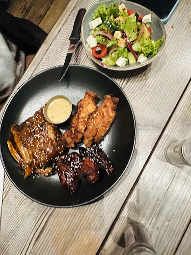 Comentarii opinii despre Infusion Social Club Seapoint