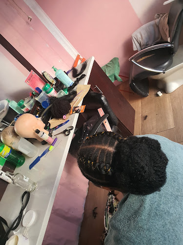 Juthi's Fast Food - Hospitality and gastronomy