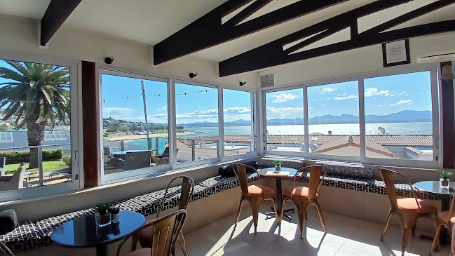 Blue Oyster Cocktail Bar - Mossel Bay