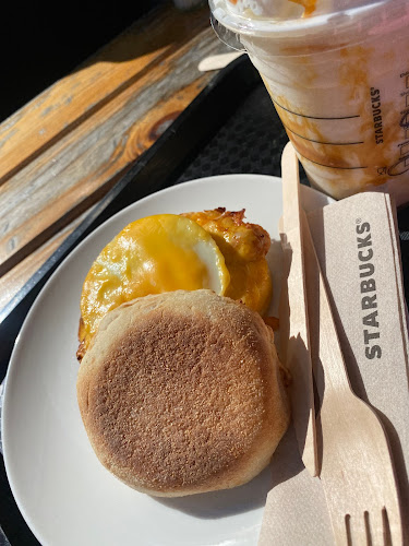 Opinii despre Starbucks Rondebosch în Cape Town - Hospitality and gastronomy