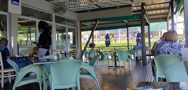 Comentarii opinii despre Lakeside Cafe - Coffee PMB