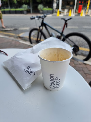 Comentarii opinii despre Dough & Co - Parktown North