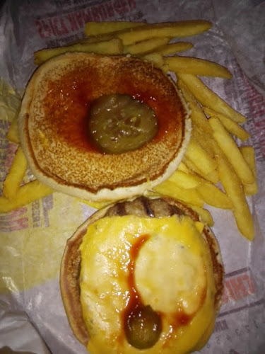 203 Circular Dr Willow Road Shopping Centre, Fairview, Gqeberha, 6070