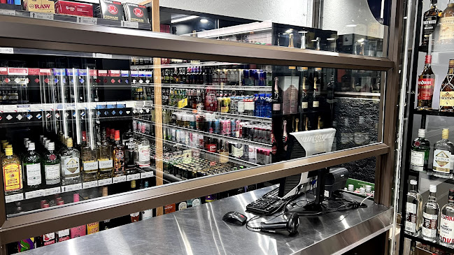 Liquor Legends Ecaleni Tembisa - Hospitality and gastronomy