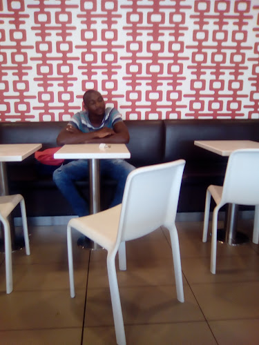 Merriman Ave, Stellenbosch Central, Stellenbosch, 7600