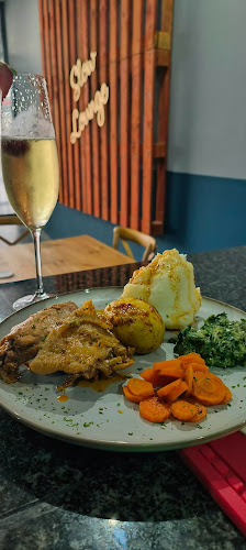 Slow Lounge - Hospitality and gastronomy