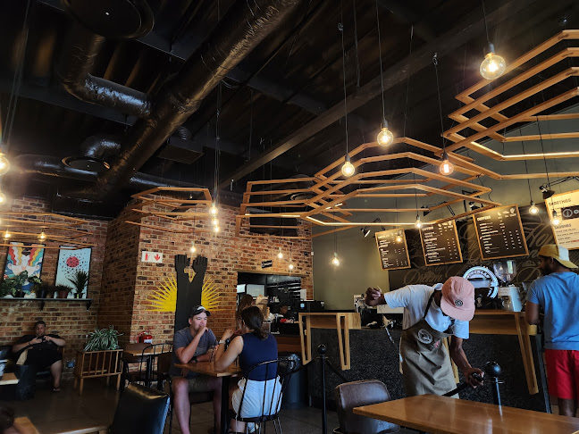 Opinii despre Motherland Coffee Company The Hood în Johannesburg - Hospitality and gastronomy