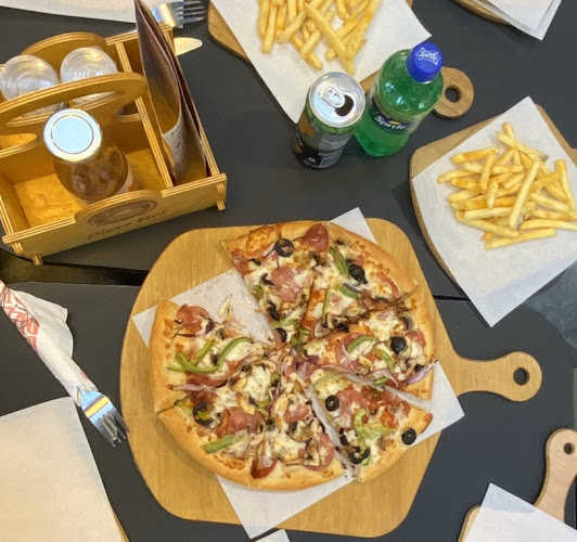 Comentarii opinii despre Pizza Hut Fourways Mall